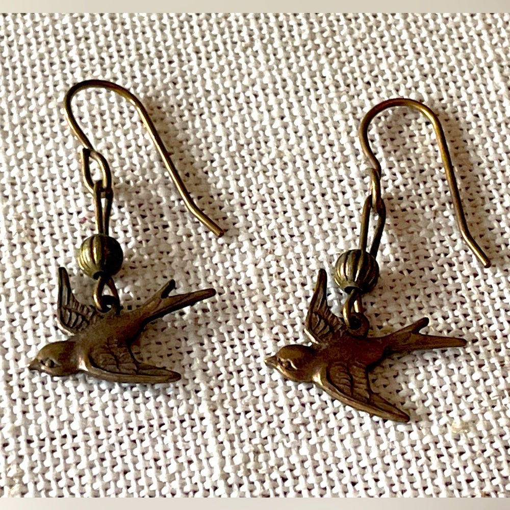 Elegant Bird-Shaped Earrings bronze tone cute handmade new gift